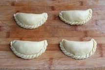 Frozen 9 Pack Dele Food Dough Discs for Empanada - Empanadas Dough Rounds Made with Wheat Flour, Easy to Fill and Seal