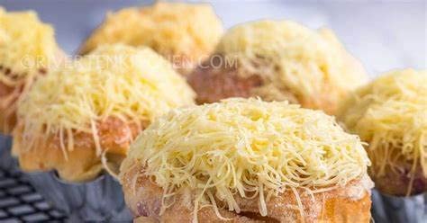 Generic 3.09oz (110g) Goldilocks Ensaymada Filipino's Choice (Macapuno) Macapuno