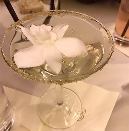 (50 Miami FRESH CUT FLOWERS Orchid Loose Bloom OrchidClub USA by Sunne Tropical DIY Lei, food & drink decoration WHITE)