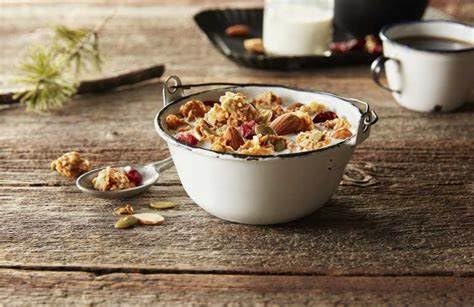 Generic Summit Morning Lightly Sweetened Maple Berry Blend Cereal