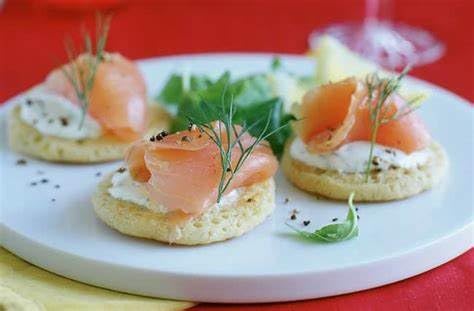 Frozen 1.25 inch 30 pack (4.76 (136 French Cocktail Blinis for Caviar - Appetizer Pancakes for Specialty Foods - / per