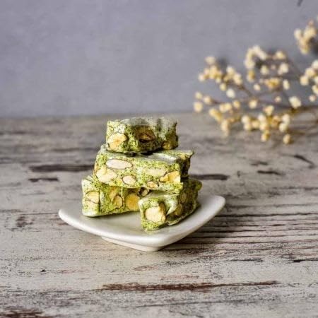 Generic 0.66 VUA TRA SweetGourmet Green Tea Peanut Butter Brittle Squares, Traditional Asian Style Candy, Pound