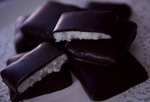Box of Maine pack 's Valentines Day Gift for Him or Her | Maine Gifts | Needhams, Chocolate Blueberries, Whoopie Pie