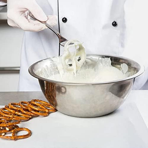 (5 K Chocolate Melting Wafers Bulk Perfect For Dipping, Deserts, Baking And More Pound, Super White)