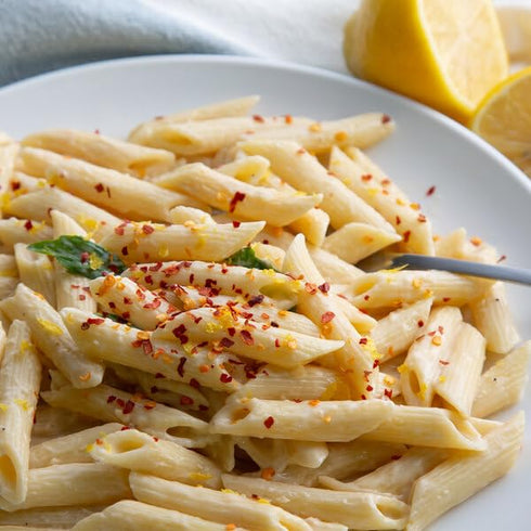 12 oz (Pack 2) Crushed Red Pepper Flakes, All Natural, Hot and Spicy Seasoning for Pizza, Pasta, Chili, Soup, Meat