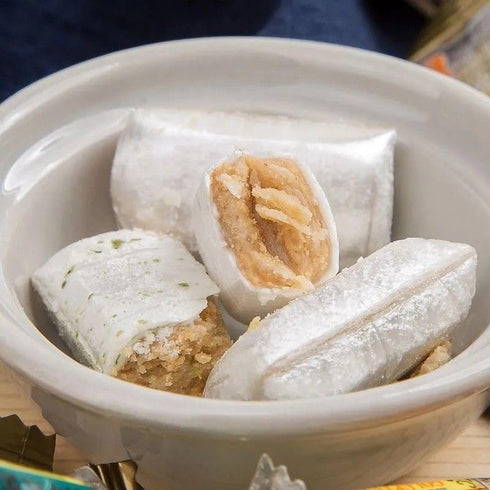 HUANYOUREN 300g/10.58oz Crispy sugar Old-fashioned shrimp sugar A variety of flavors Mixed candy Wedding candy Crispy