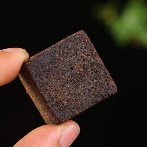 MIHUNTANG 8.81 oz 250g Black sugar -Handmade by ancient method-Brewing black sugar tea from sugarcane-Fragrant
