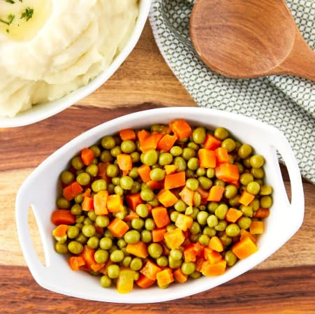 Generic (8.5 oz) 2 pack Classic Garden Mix Peas & Diced Carrots Ready-to-Serve Canned Vegetables
