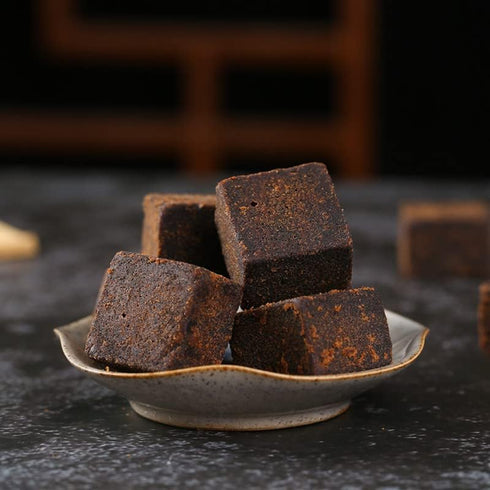 MIHUNTANG 8.81 oz 250g Black sugar -Handmade by ancient method-Brewing black sugar tea from sugarcane-Fragrant