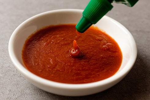 Rex 28 oz (Pack 2) Sriracha Hot Chili Sauce, of | Authentic Spicy Sauce for Dipping, Noodles, Stir-Fries & Marinades