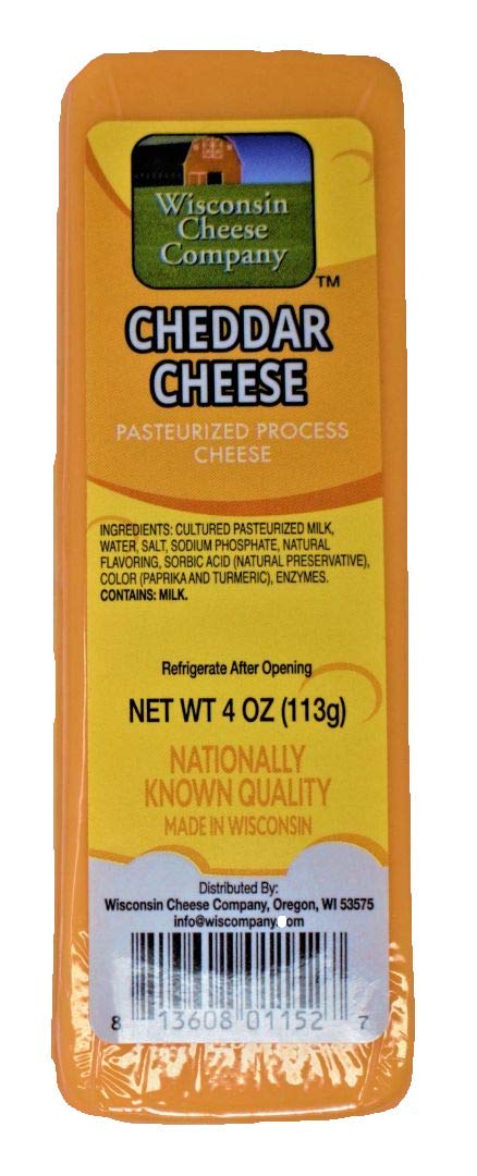 100% Wisconsin Cheese Company - Specialty Wisconsin Cheese Holiday Gift Box - Wisconsin Cheese, Crackers, Pretzel