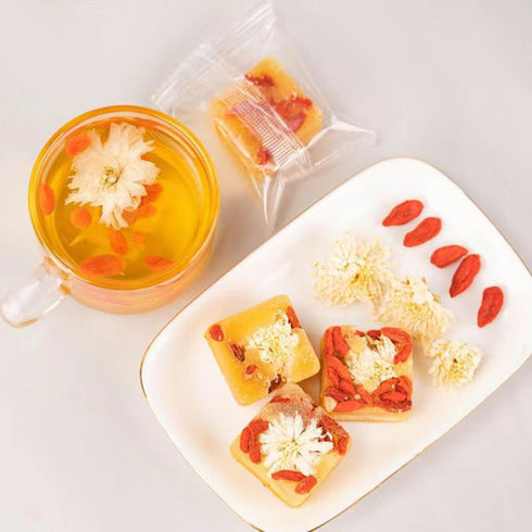 MIHUNTANG 10.58 Oz/300g Packing Chrysanthemum Goji Rock Sugar Tea Individual Rock Sugar Cubes With Chrysanthemum Sweet