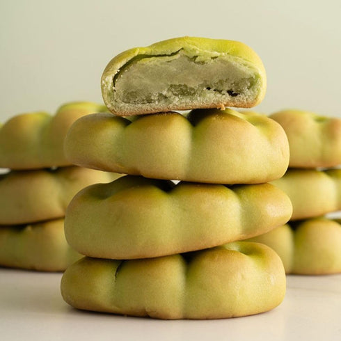 Generic Set 6 12 (11.86oz, 12, Count) SIMBAK Yeongcheon Shine Muscat Bread Gift Sweet & Soft Bread with Whole Shine