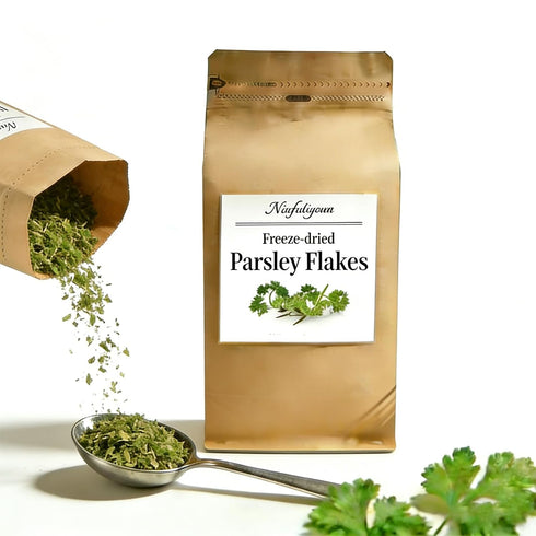 Niufuiyova Freeze-Dried Rosemary Leaves, Vibrant and Lush, for Garnish Food/Spice Oil Making/Herbal Tea