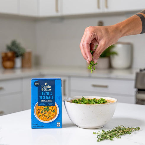 16 OZ KETTLE & FIRE Organic Lentil & Vegetable Hearty Soup