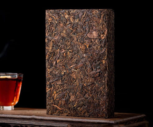 DIAN MAI HAO 2009, 500g Package Yunnan Pu'er Tea Brick - Fermented Black Tea Since Organic Pu-erh With Bamboo Leaves