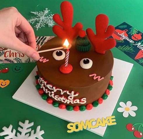 Christmas Sprinkles Mix, Edible Eyeball Decorations for Baking, Cupcake Toppers, and Ice Cream Toppings (130g/4.6oz).