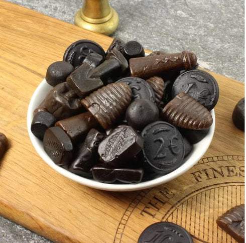 1 SweetGourmet Premium Dutch Licorice Cats | Sweet Black Licorice | Pound