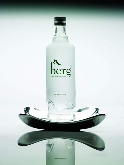 Berg 25.36oz 750ml Water, Sourced from Ices, (One Glass Bottle)