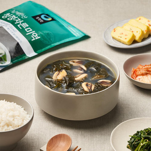 Chung Jung One O'Food Dried Seaweed - Korean Miyeok Baby Wakame Cut Flakes, 50g, Pack of 2