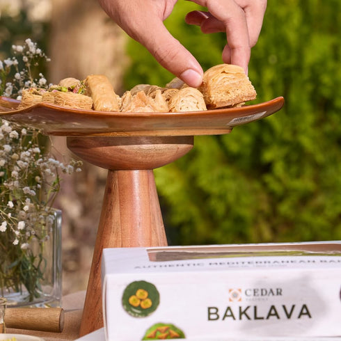 19 Cedar Pastries Piece Baklava Assortment Mediterranean Dessert Gift Box Pistachio, Cashew & Walnut Phyllo Pastries