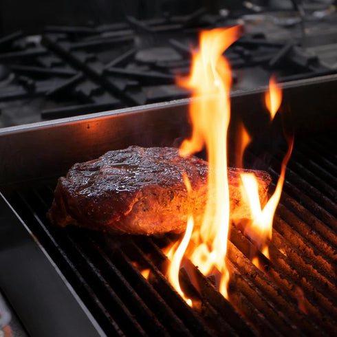 5.5 oz Dusted Steak and Burger Seasoning: Achieve the Perfect Charcoal Sear on Your Meat with a Grill or Cast Iron