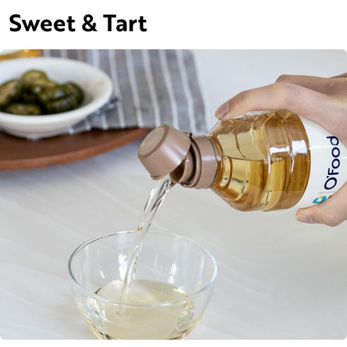 900ml) Chung Jung One O'Food Premium Korean Vinegar, Kitchen Essential Pantry Staple, Perfect for Salads (Apple
