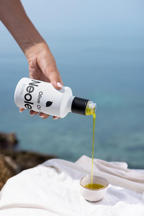 Set 250 ML 250 ML 70/30 Neolea EVOO and Dark Balsamic Vinegar Gift | EVOO Extracted From Koroneiki Olives Hand Picked