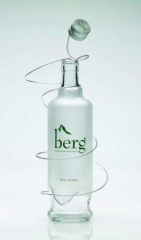 Berg 25.36oz 750ml Water, Sourced from Ices, (One Glass Bottle)