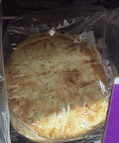 Generic 4 Count, 29.99 oz Bakery Garlic Naan Bread, Hand Stretched and Flame Baked
