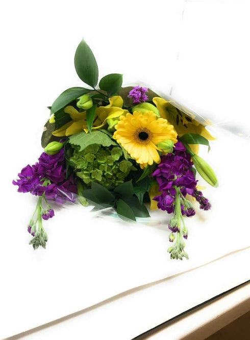 Floral (Suppliers May Vary) Floral Large Carolina Bouquet