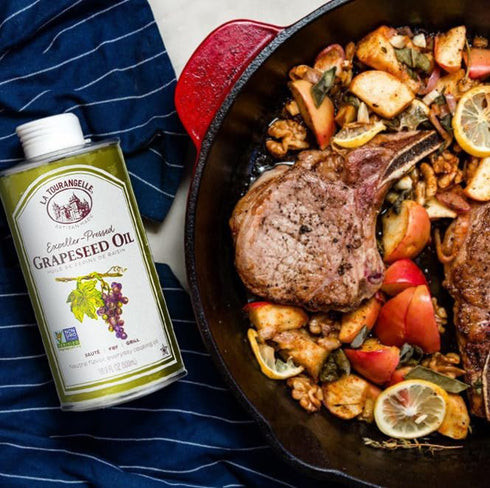 La Tourangelle Expeller-Pressed Grapeseed Oil, High Heat Neutral Cooking Oil, 25.4 fl oz for Cast Iron Seasoning
