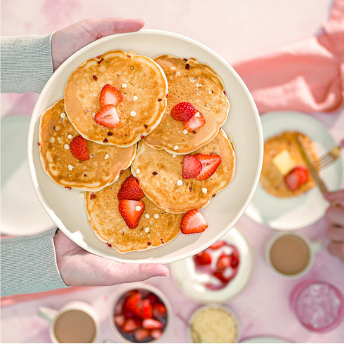 20 (Pack 1) 32-40 Bobs Red Mill White Chocolate & Strawberry Pancake/Waffle Mix, Ounce of Just Add Water, Makes