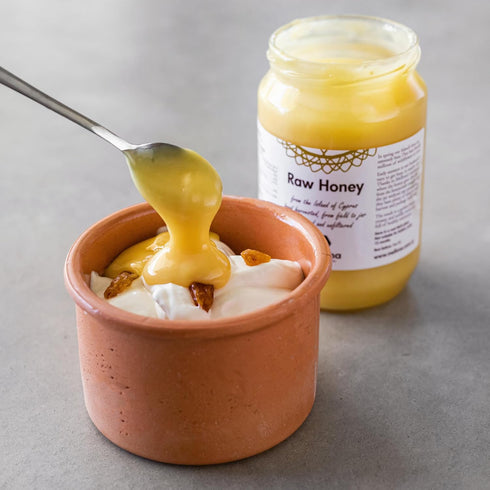 Mellona 100% Unfiltered(1KG) Raw Honey Unfiltered, Natural Creamy Golden Honey Raw Unprocessed, Unheated