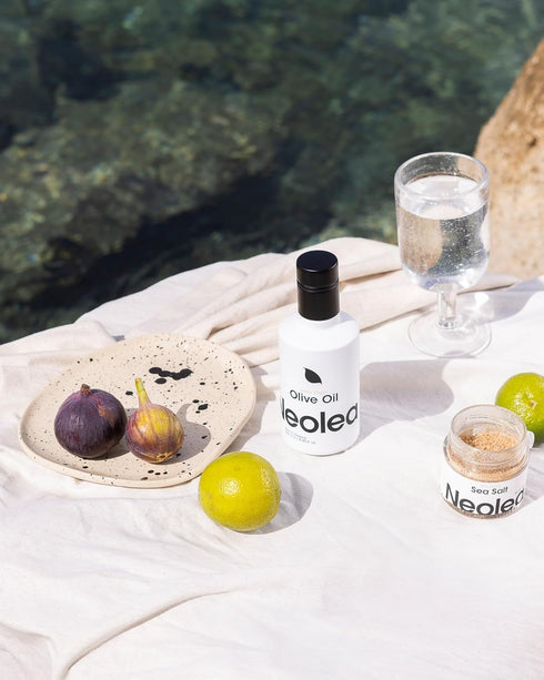 Set 250 ML 250 ML 70/30 Neolea EVOO and Dark Balsamic Vinegar Gift | EVOO Extracted From Koroneiki Olives Hand Picked