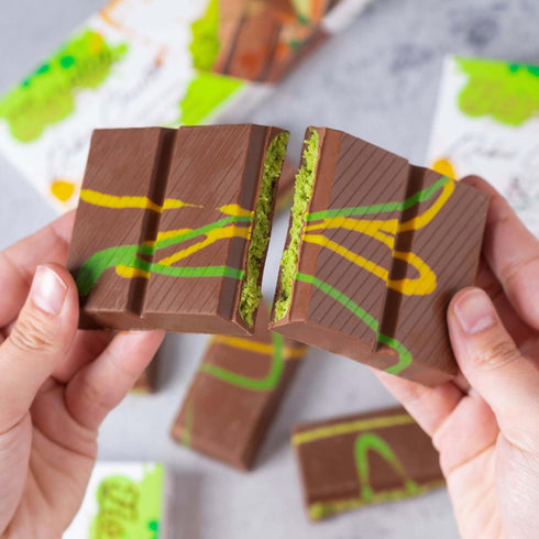 7.05 Oz Fiorella Dubai Chocolate Bar Pistachio, Luxury & Premium Dubai Milk Chocolate Bar Filled with Pistachio Butter