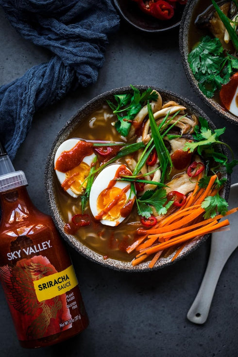 2g 5 14 Oz, 2 Pack Sky Valley Sriracha Sauce - Hot Sauce, Made with Red Jalapeno Peppers, Gluten Free, Vegan, Non-GMO