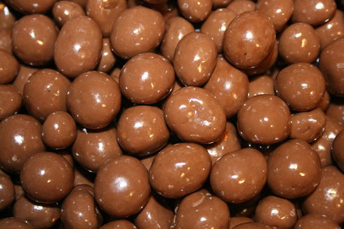 (1LB) Bayside Candy Milk Chocolate Collection Sugar Free Milk Chocolate Peanuts