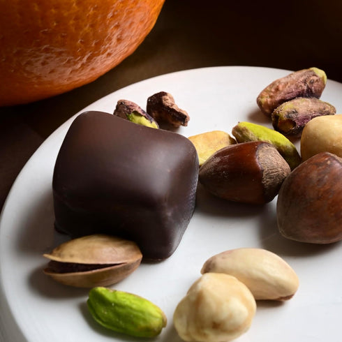 25 Biteyz Choco Turkish Delight, Vegan Candy Gift Box - Chocolate-Covered Assorted Treats with Orange, Pistachio