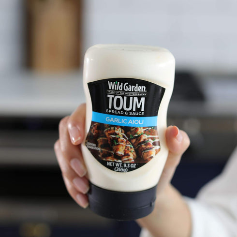 9.9 oz Wild Garden Easy Squeeze, Garlic Aioli, Toum, Great on Chicken Kebobs, Shawarma Wraps, Roasted Veggies, Grain