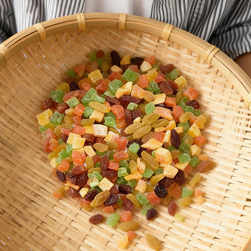 Pack pack Fresh Snack Mixed Dried Fruit - A snack containing two types of dried grapes, dried kiwi, dried mango