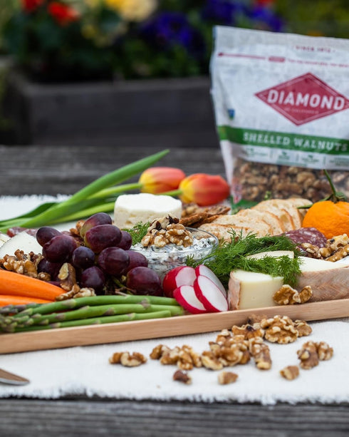 8 oz Diamond of California Chopped Walnuts