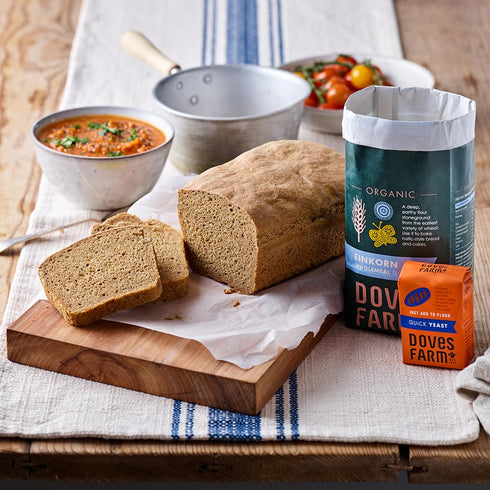 Doves Farm Quick Yeast, 4.41 Oz (125gm) for Bread & Pizza Dough Baking, Instant Dry Yeast