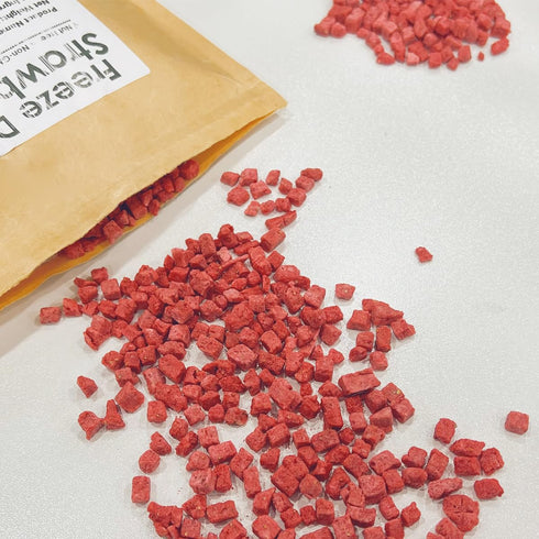 8.8 Oz/250g, 100% (8.8 oz) Premium Freeze Dried Strawberries Pieces Crispy Diced Strawberries Dried, Natural & No
