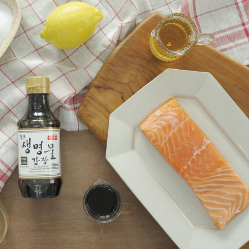 Shinangchon Soy Sauce, Naturally Brewed Korean Traditional Premium Soy Sauce for All Cooking Purposes, 12.21 Fl Oz