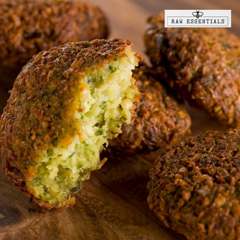 8 Raw Essentials Dried Spinach Powder - Smoothie Powder- Add to Baked Goods, Pasta Dough, Soups, Sauces, and Dips