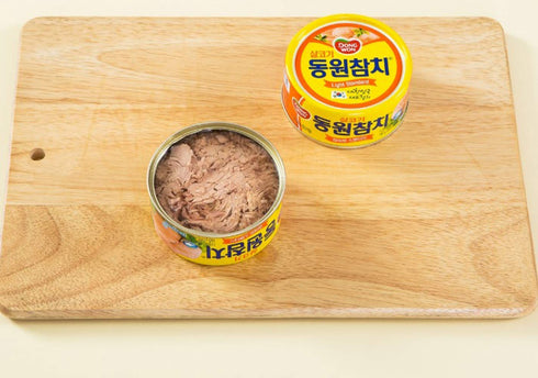 100g (Pack 8) Dongwon Q - Light Standard Tuna, of /