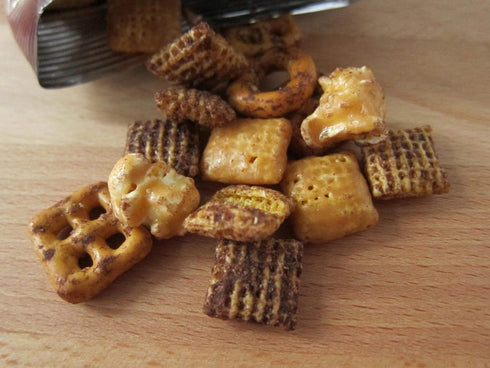 4.5 oz 7 Pack Chex Mix Chocolate Turtle Snack Mix Each ( in a )