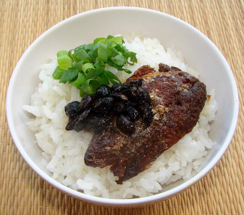 Wing Fung Hong 6 Dace (Fried & Whole) w/ Salted Black Bean in Oil cans