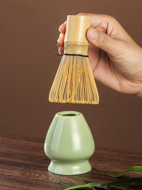 Set 7-Piece Set Set Matcha Whisk Premium Traditional Matcha with Bamboo Whisk, Matcha Cup, Sifter & Green Leather Case